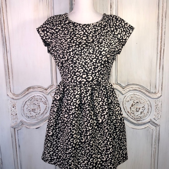 Zara Dresses & Skirts - Zara Women Cap Sleeve Fit And Flair Animal Print Dress Size Med.